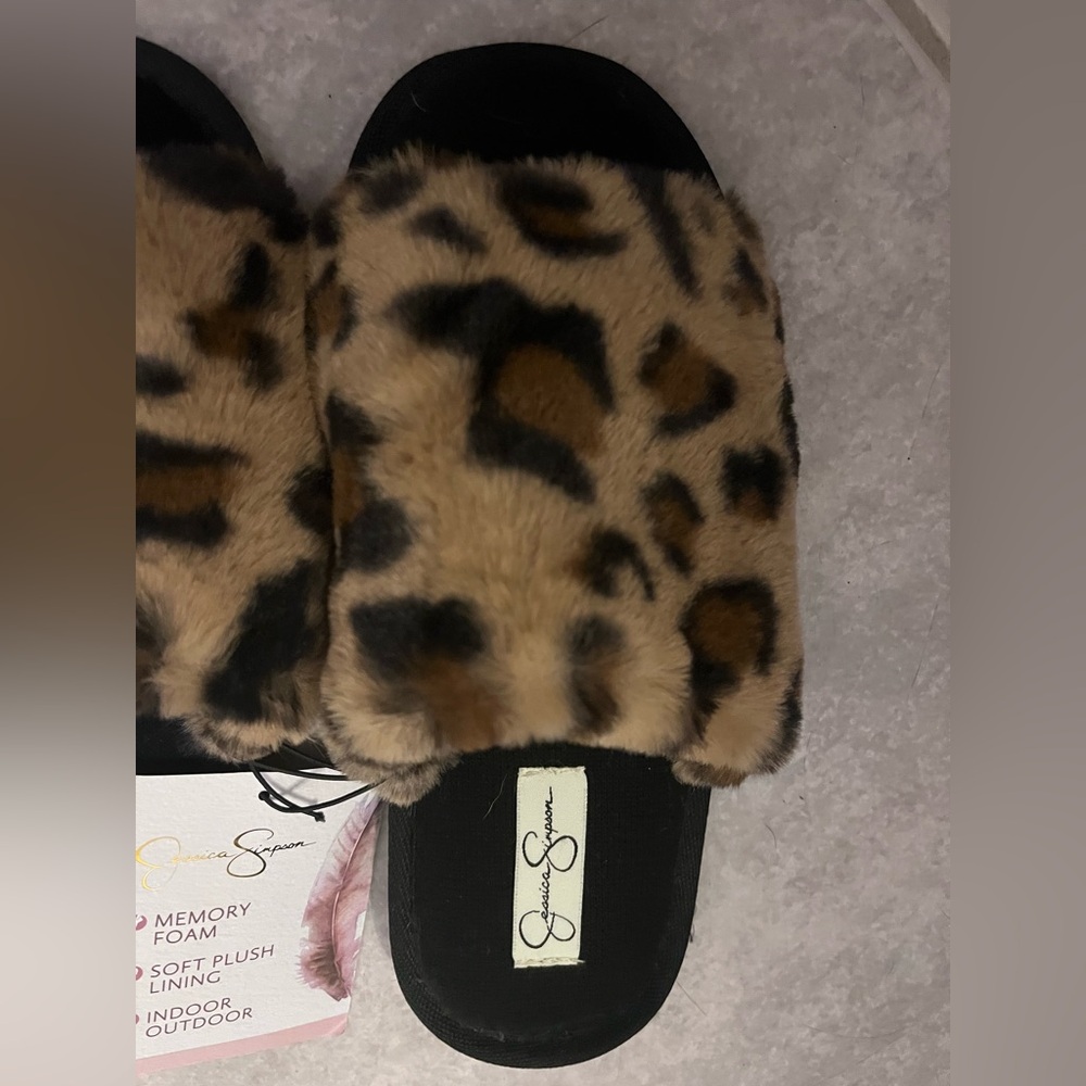 Jessica Simpson Cheetah Print Plush Slippers - Picture 5 of 7